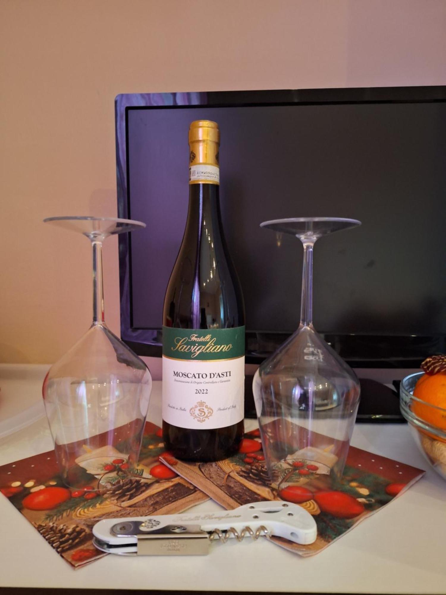 Casa Delle Orchidee Hotel Alba  Luaran gambar